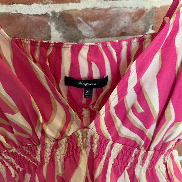 Express pink leopard print silk tank XS spaghetti - Picture 8 of 9